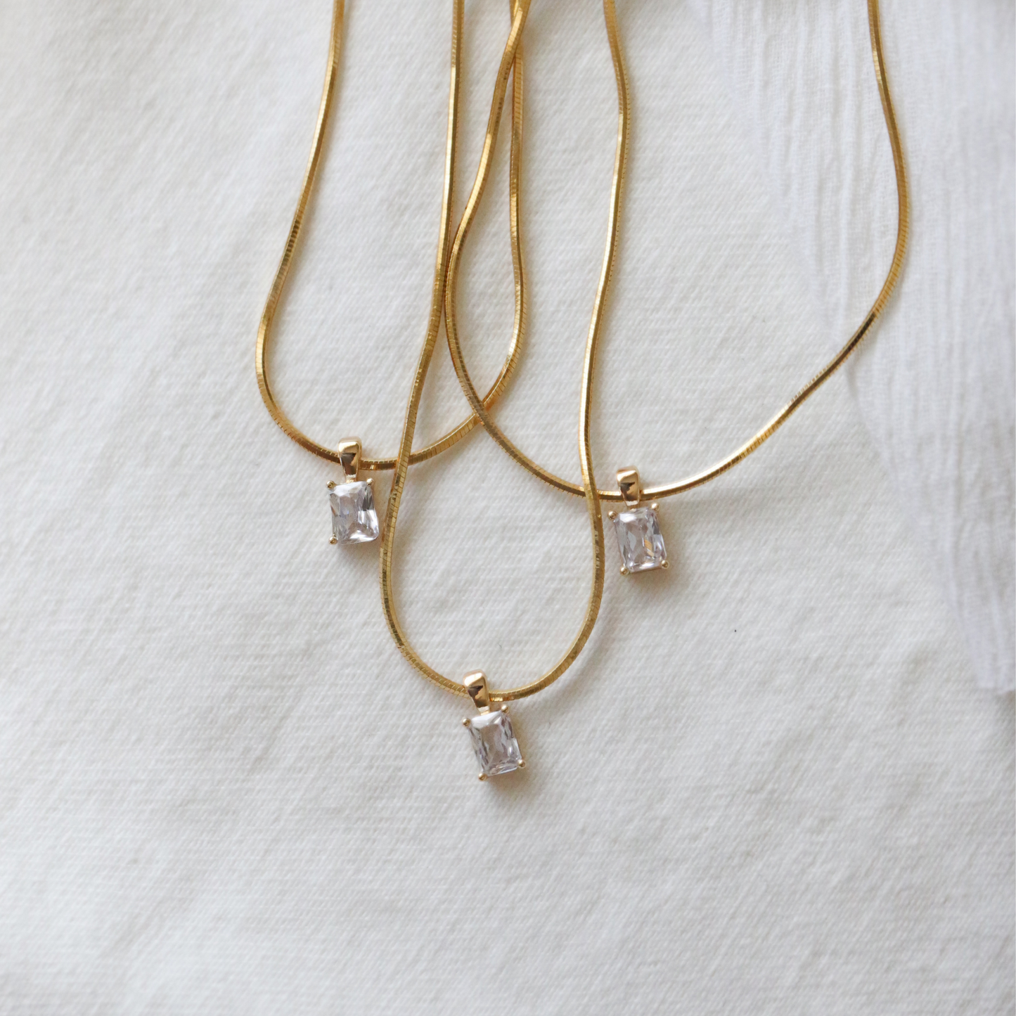 Dainty Cocoon Necklace