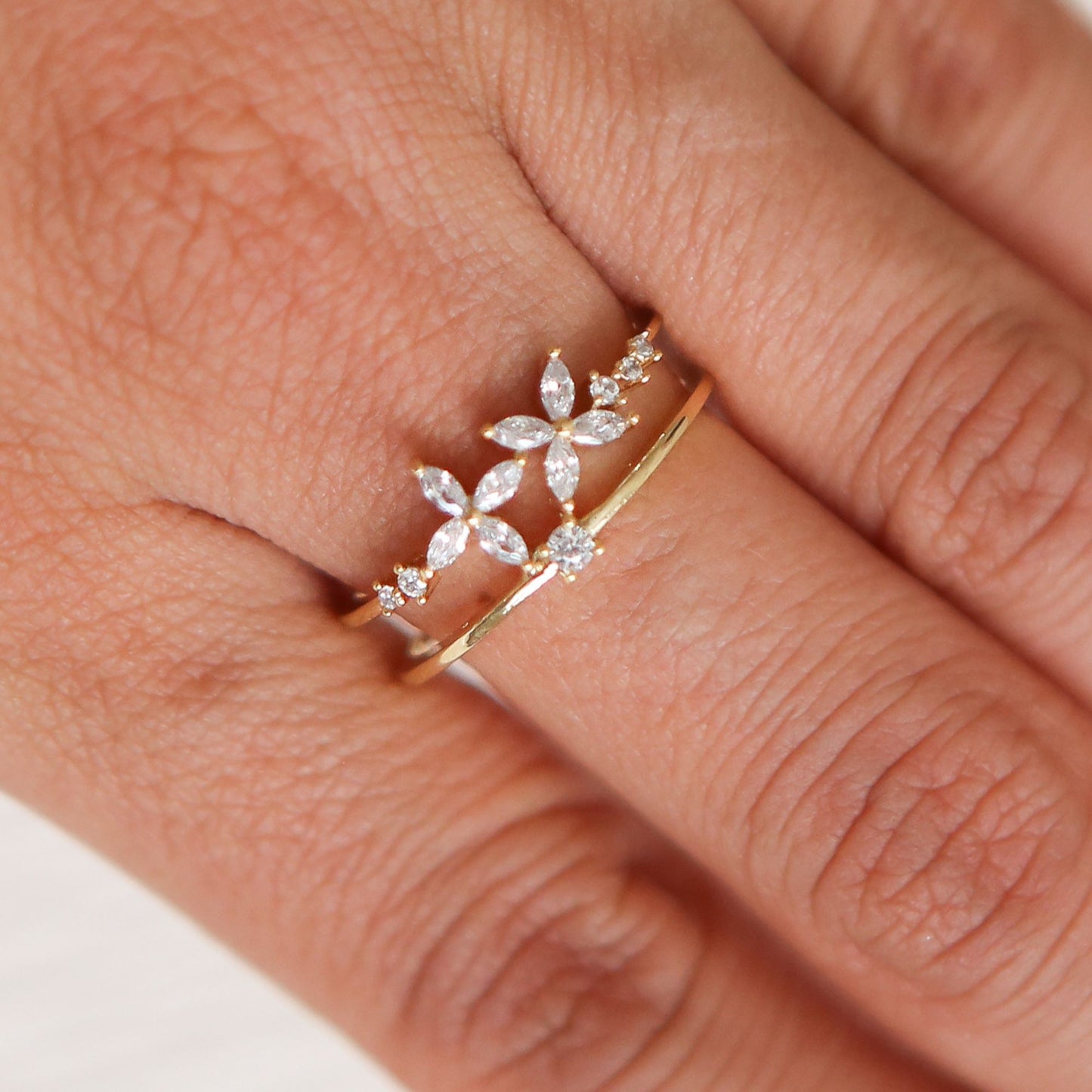 Olivia Flower Dainty Ring