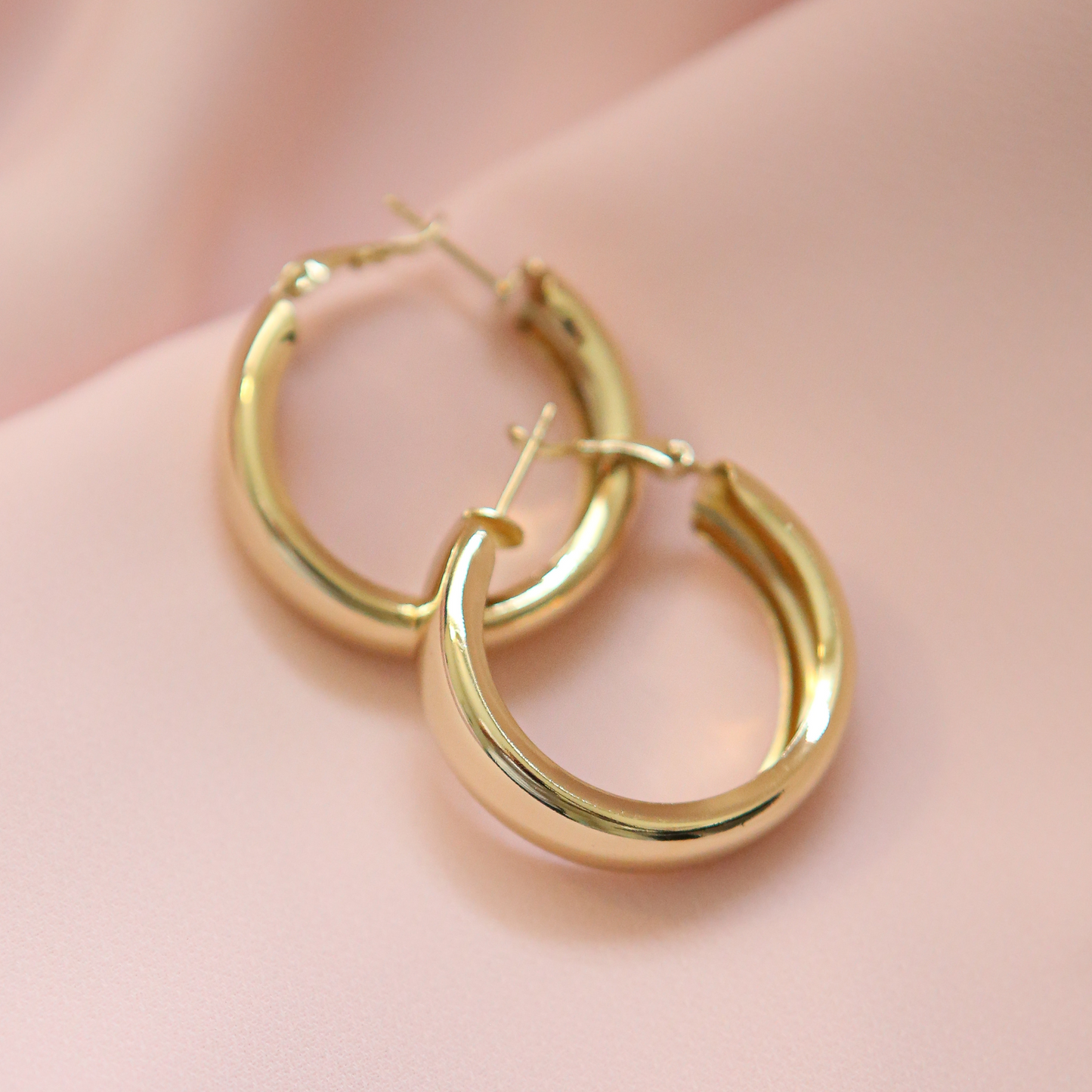 Rosy Chic Hoops