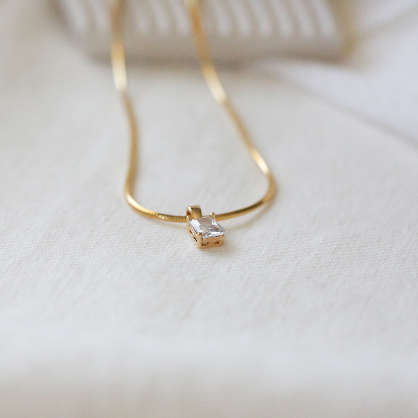 Dainty Cocoon Necklace