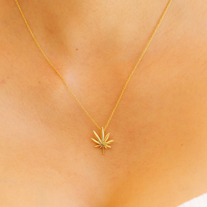 Cannabis Necklace - Sugar Rose